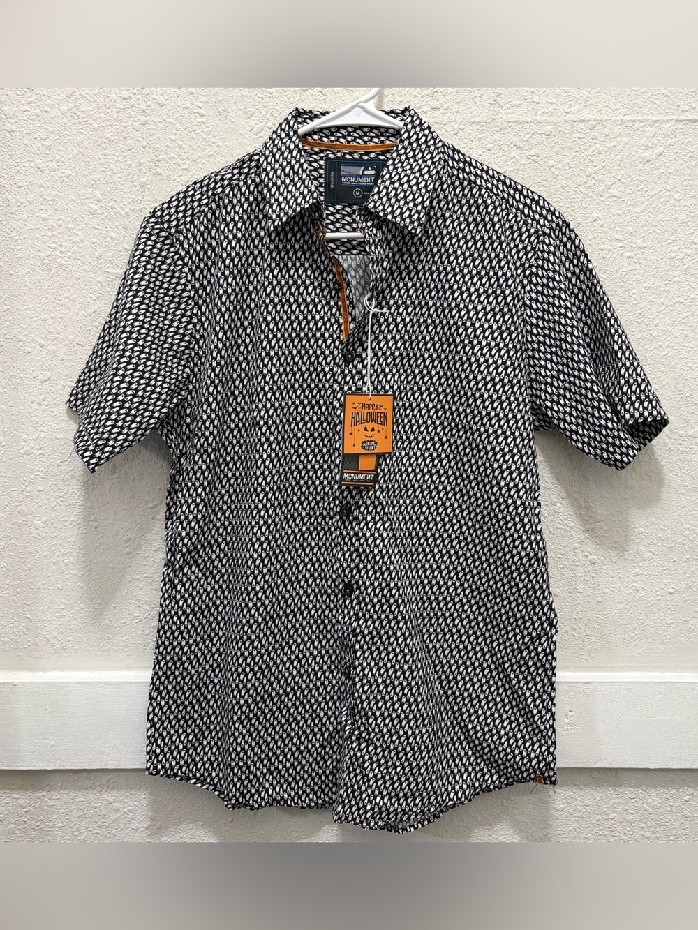 Monument Ghost Halloween Short Sleeve Button Down Medium